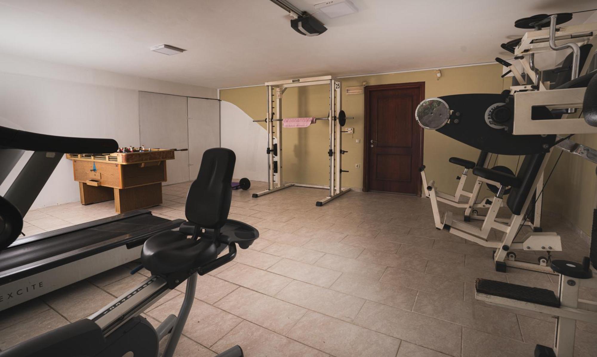 Casa Di Voz Shared With Free Gym Services By 