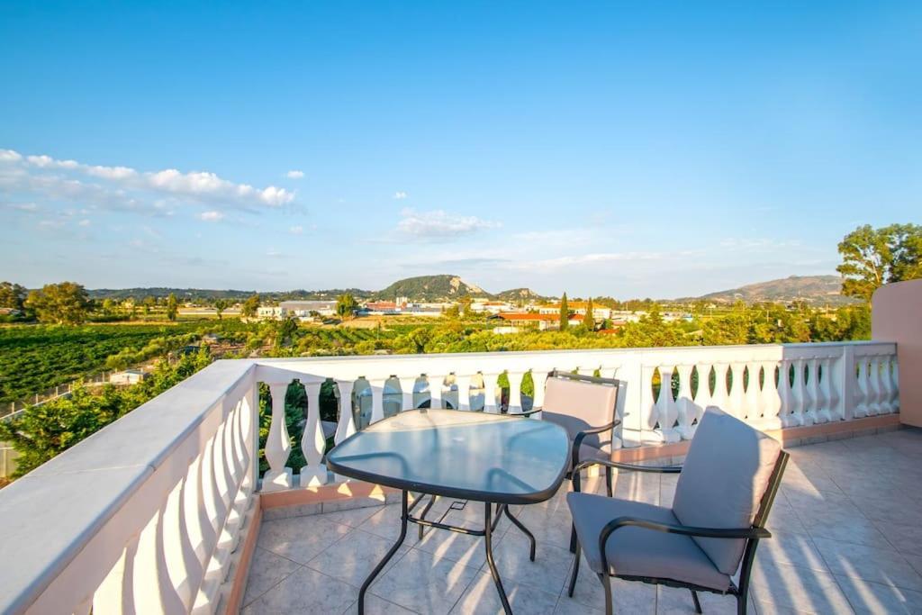 Casa Di Voz Shared Villa Studios With Free Gym Services By 