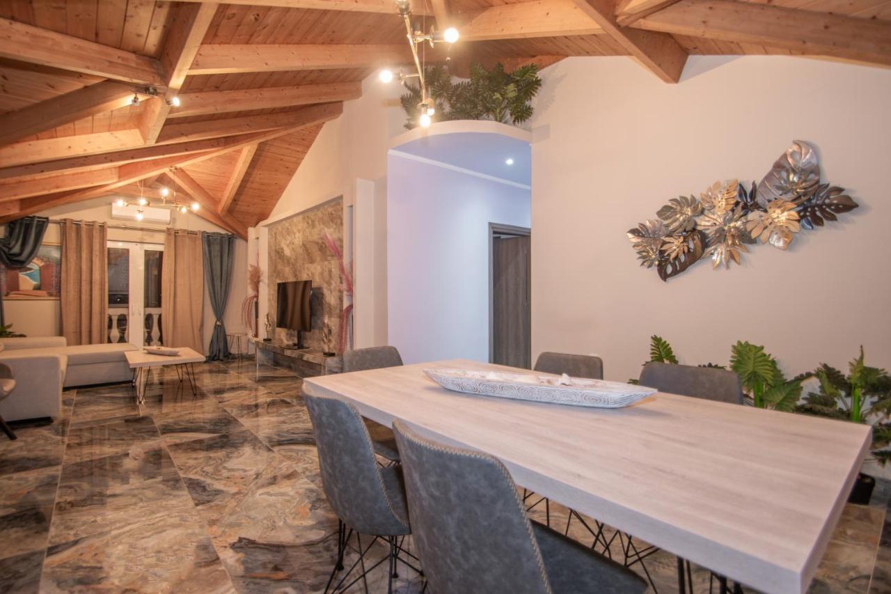 Casa Di Voz Shared Villa Studios With Free Gym Services By 